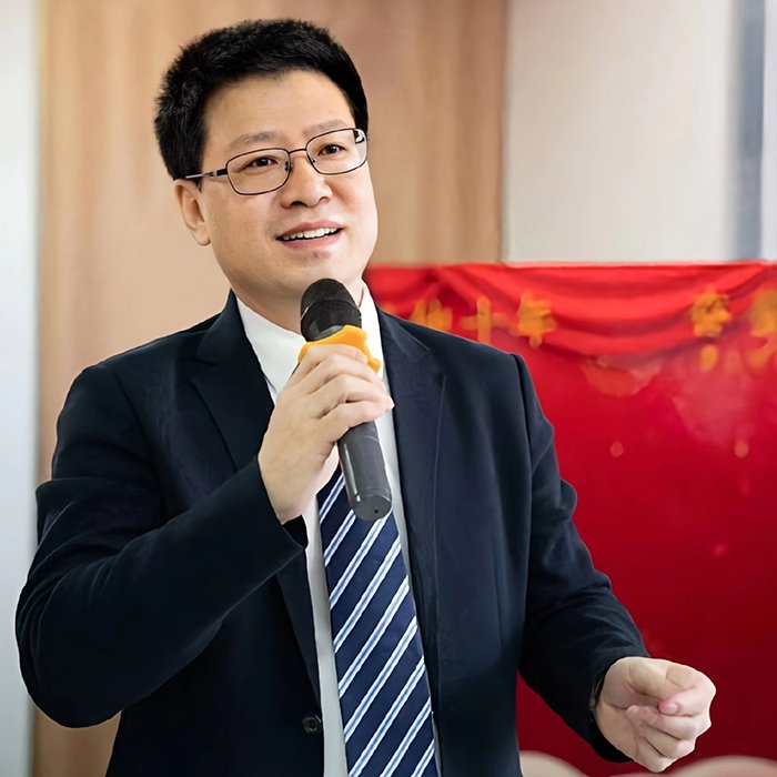 郁红祥.jpg