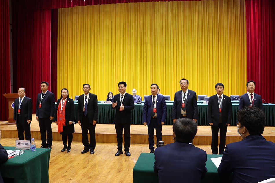 19副会长亮相.jpg