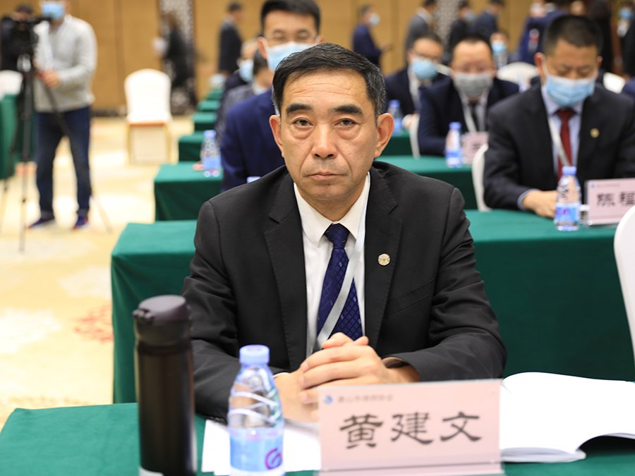 1、黄建文.jpg