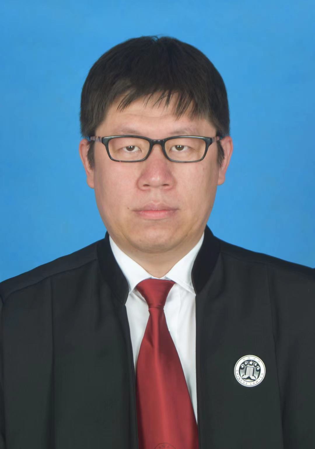崔万强