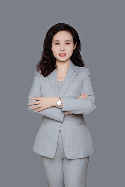 李佳佳