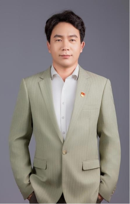 袁英杰